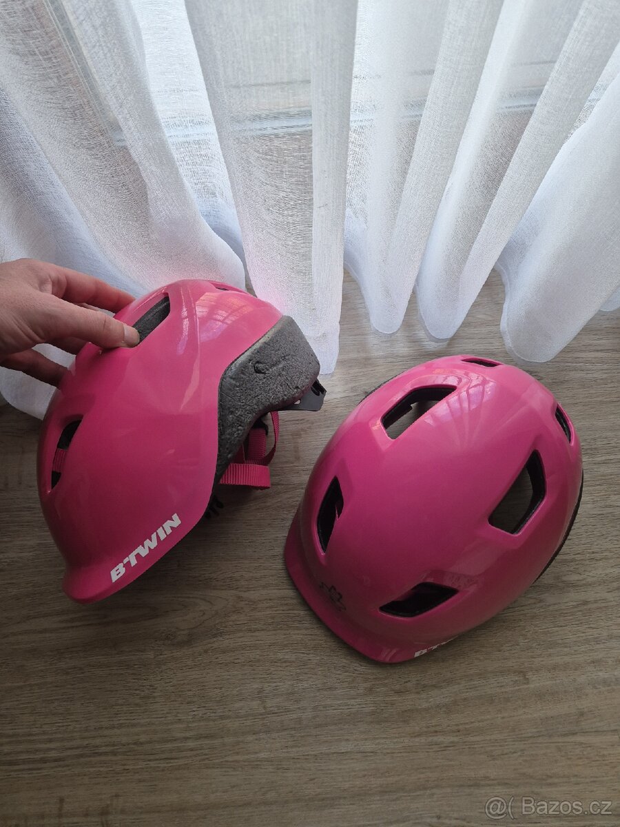 Dětská dívčí helma na kolo