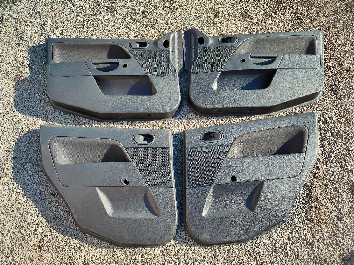 Tapecirung Fiesta V - pětidveřová verze