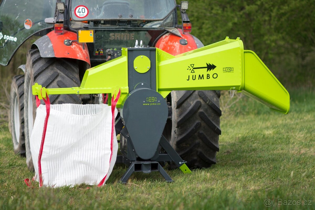 špalíkovač štěpkovač za traktor do 18cm s plněním big bag