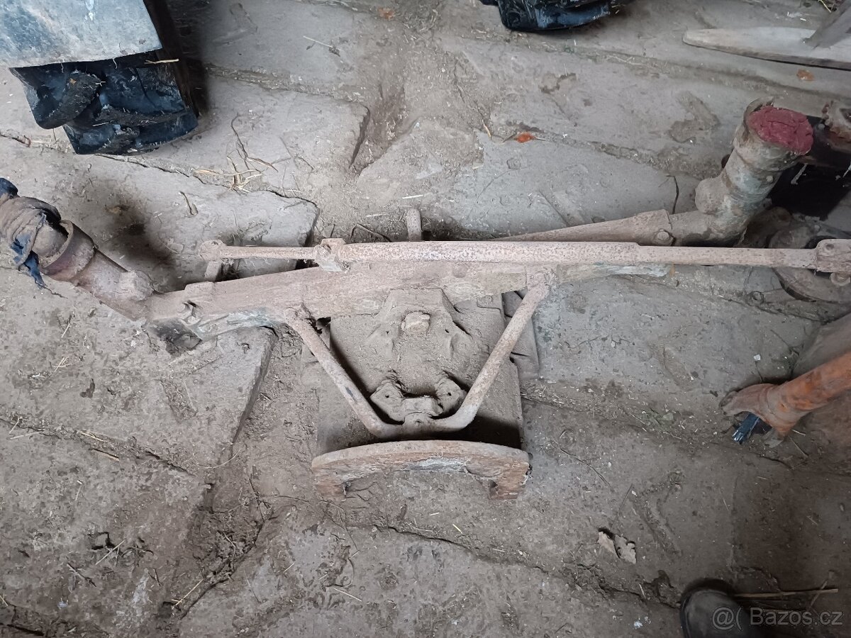 Přední náprava Zetor 25