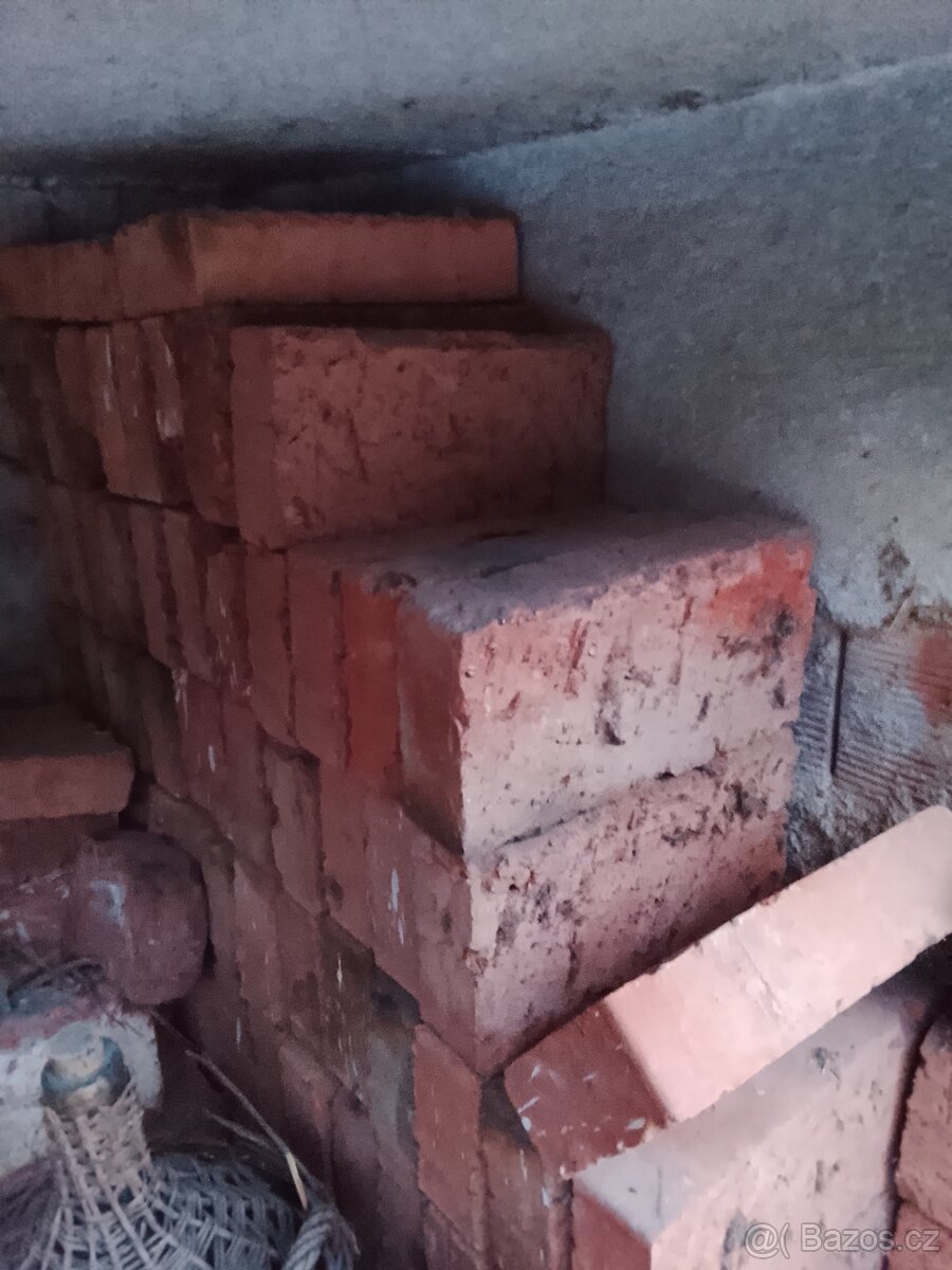 Cihly , hurdysky, komínovky