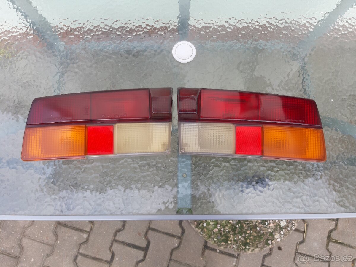 Zadní světla Škoda 120 - Czechoslovakia