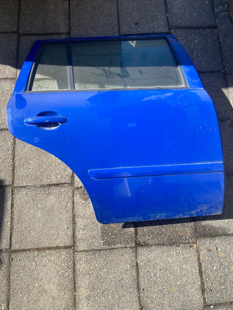 dveře škoda octavia 1, pravé zadní modré