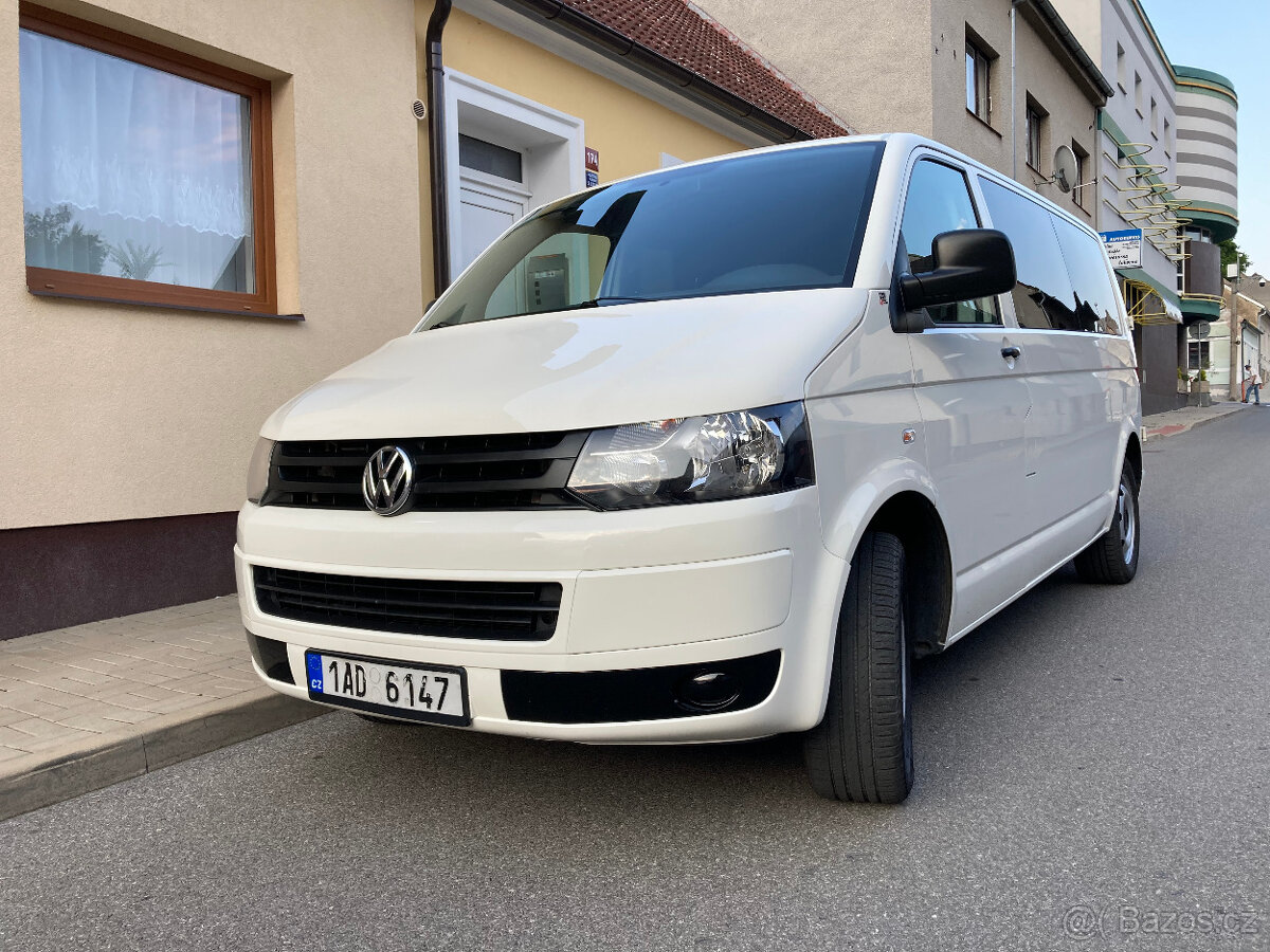 VW Transporter t5 2.5TDI,96 kW, 8mis,AC LONG