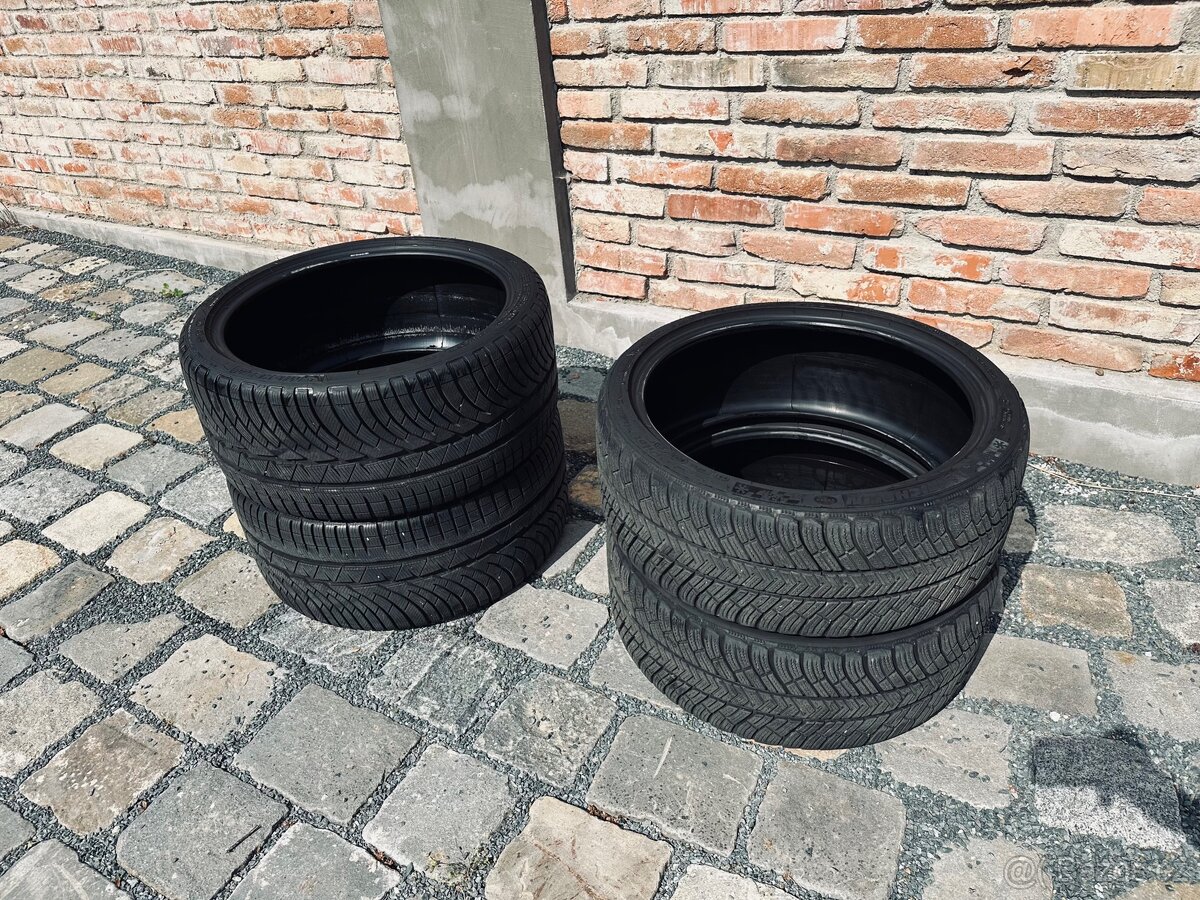 Zimní pneu Michelin Pilot Alpin PA4 245/35/20 275/30/20