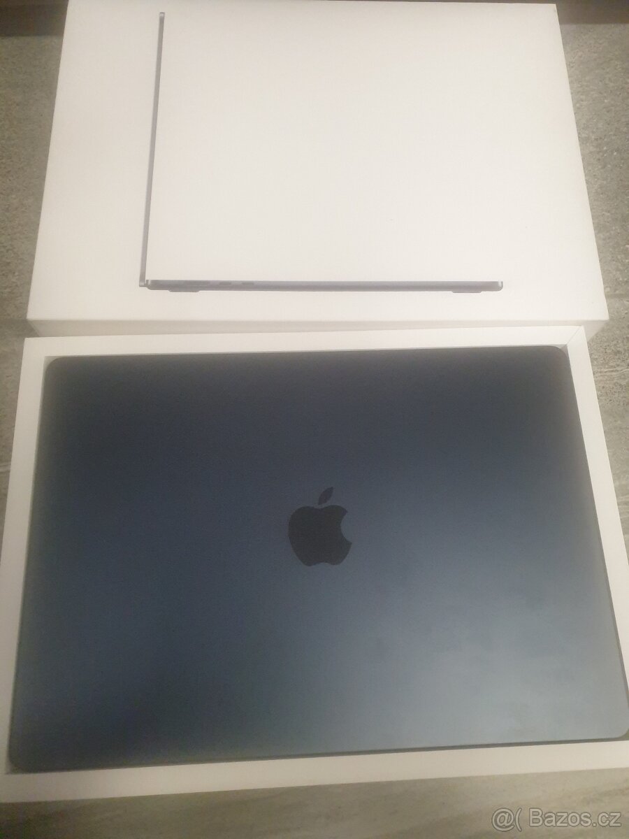 MacBook Air 15" M3 2024