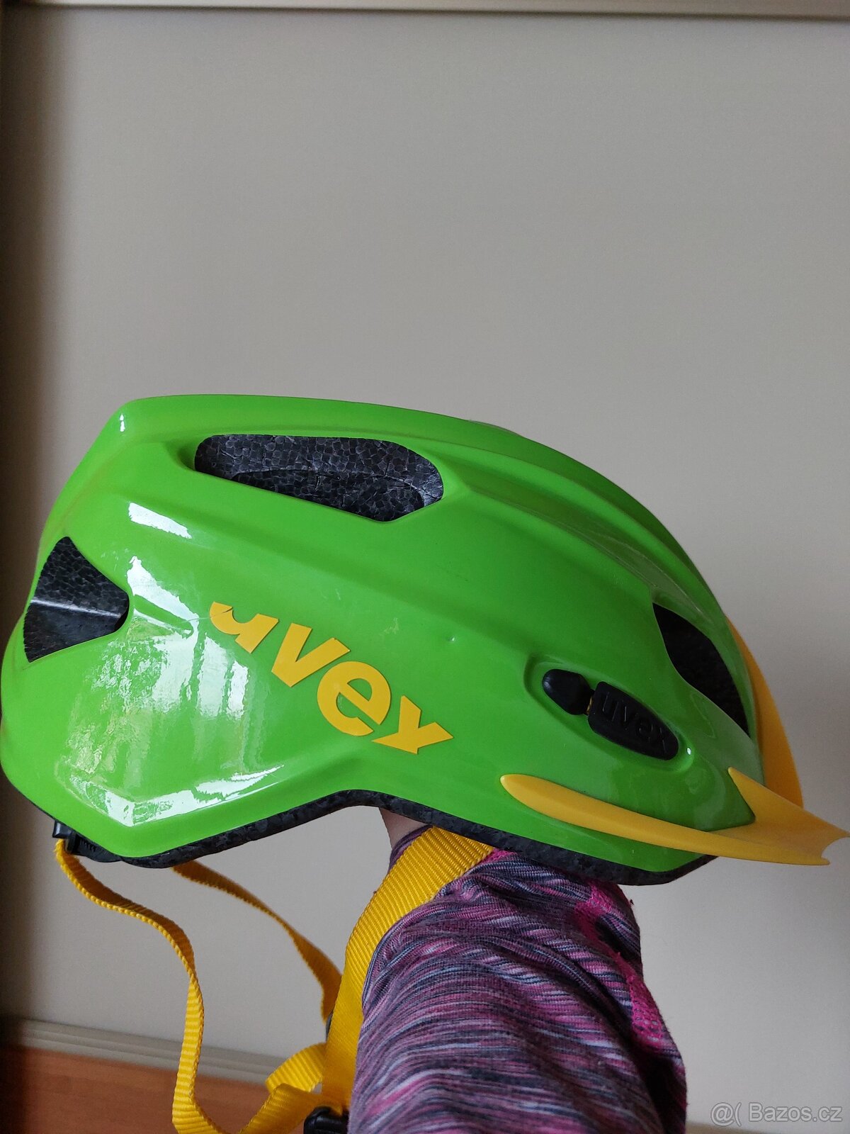 Dětská juniorská helma na kolo, Uvex Quatro, 50-55cm