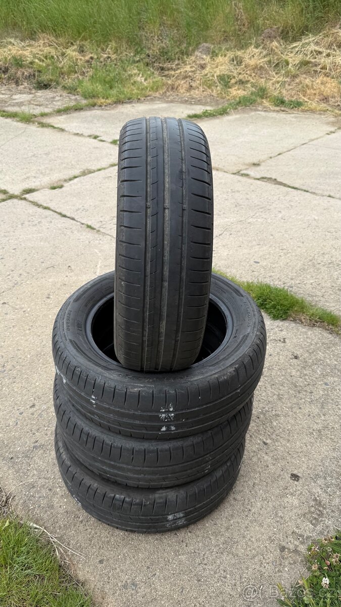 Prodám 4 ks letních pneu Dunlop Sport BluResponse 185/60 R15