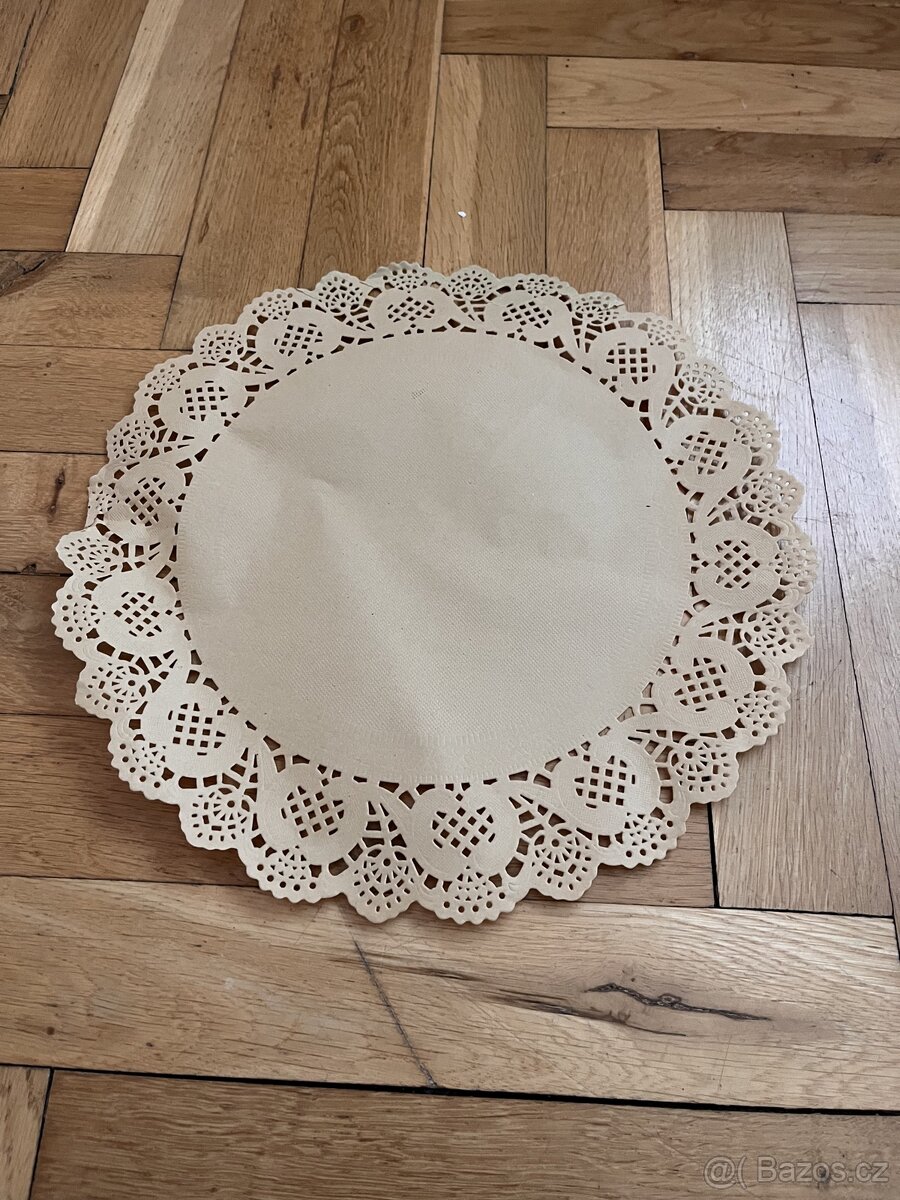 Papírové prostírání v barvě natural
