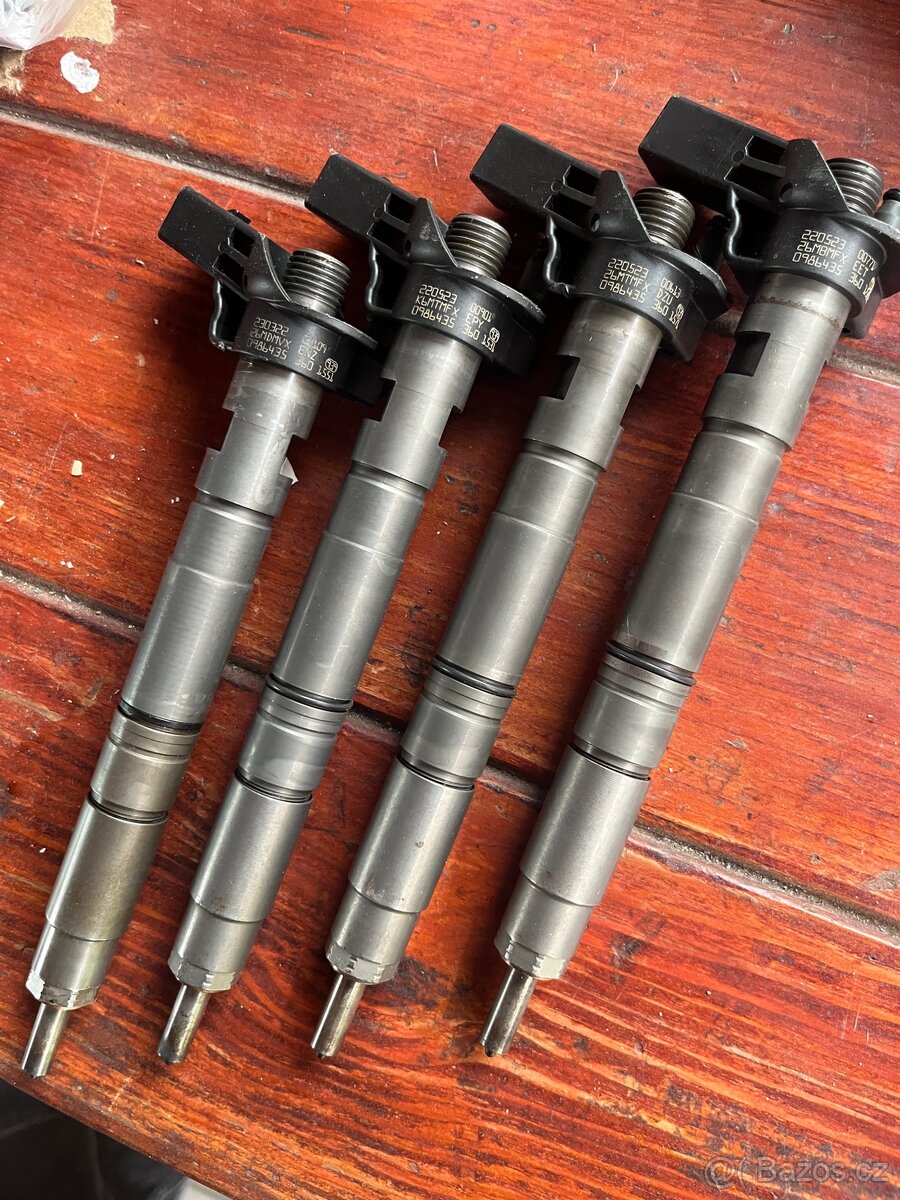Vstřikovací trysky BOSCH 0986435360