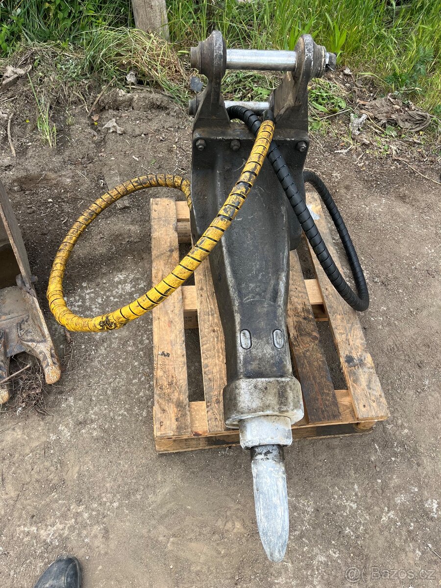 JCB Hydarulicke kladivo Jcb HM 386Q