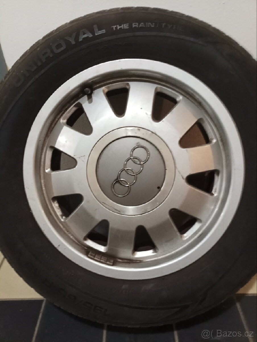 Audi kola r15