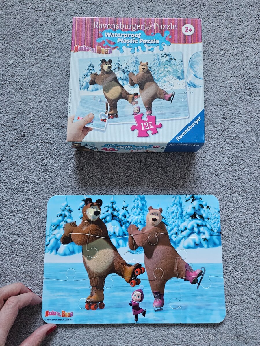 Plastove puzzle Máša a medvěd