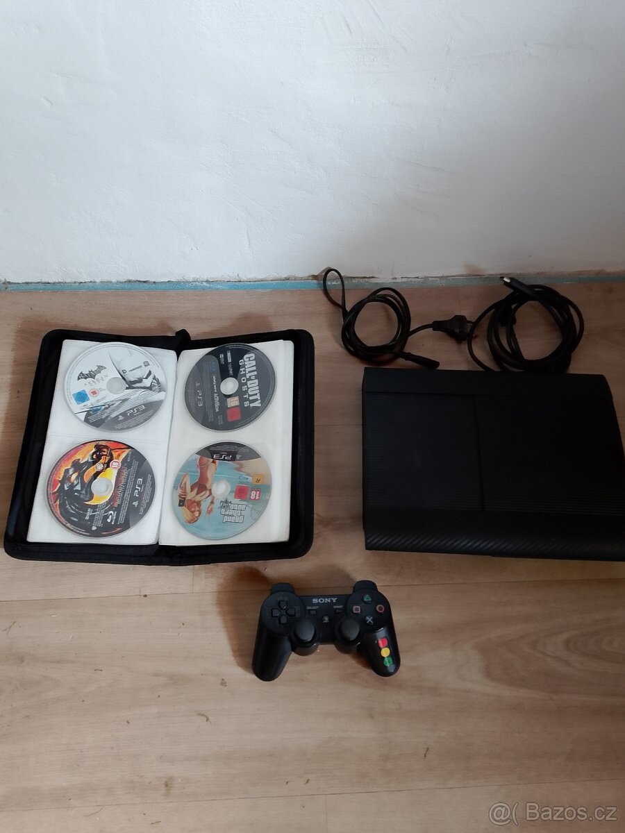 PlayStation 3 + 12 her