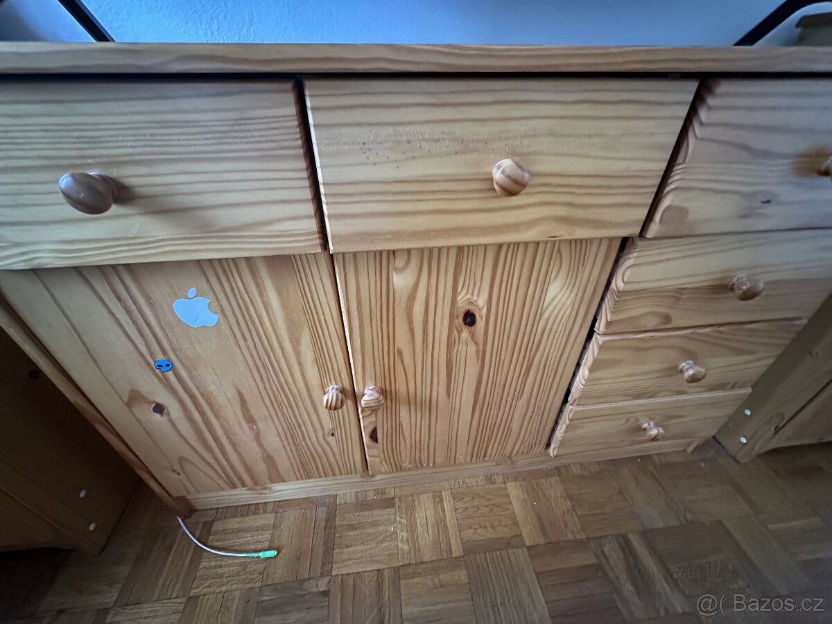 Skříňka