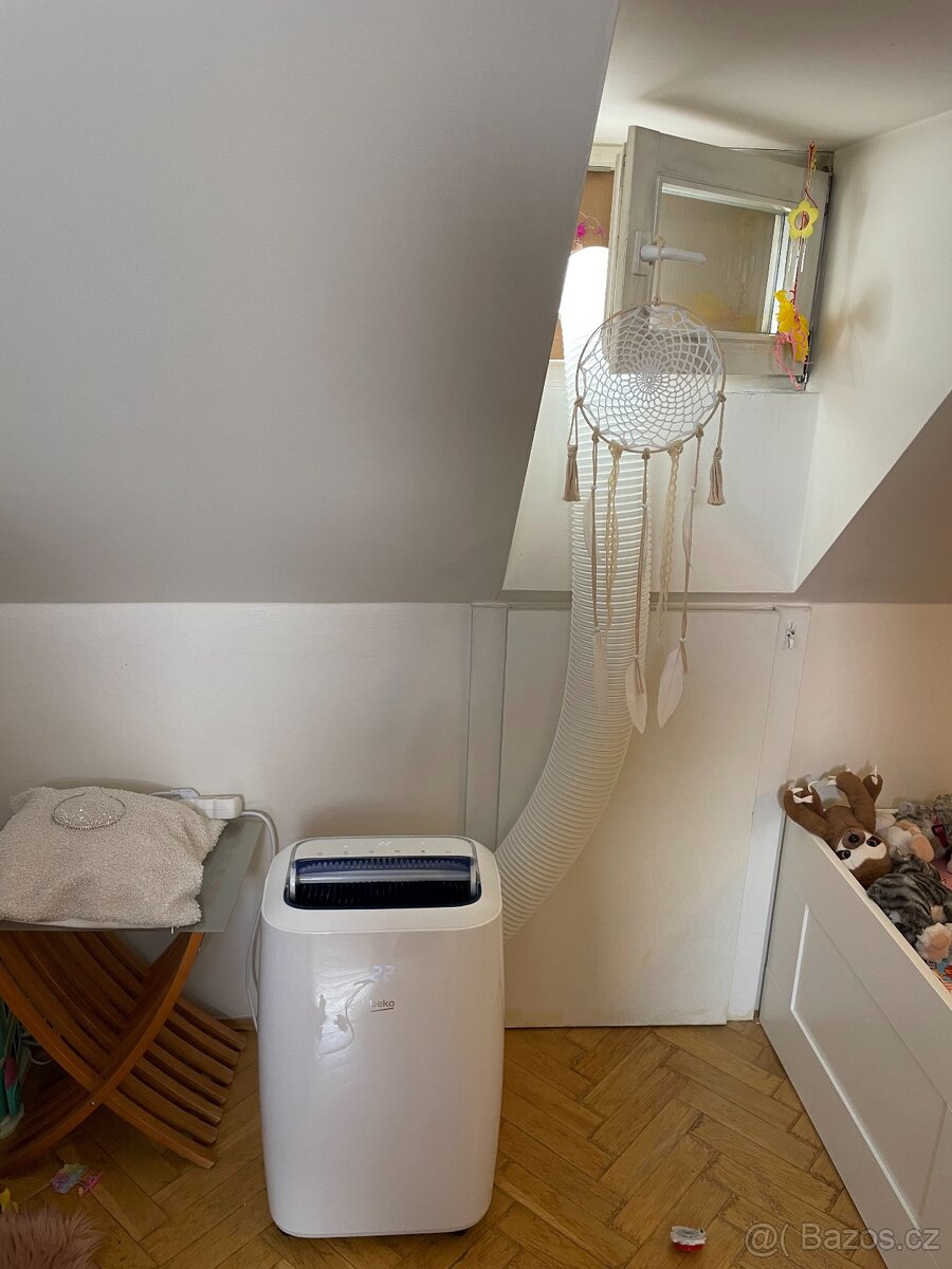 Mobilní klimatizace BEKO BP1125C (téměř nová)