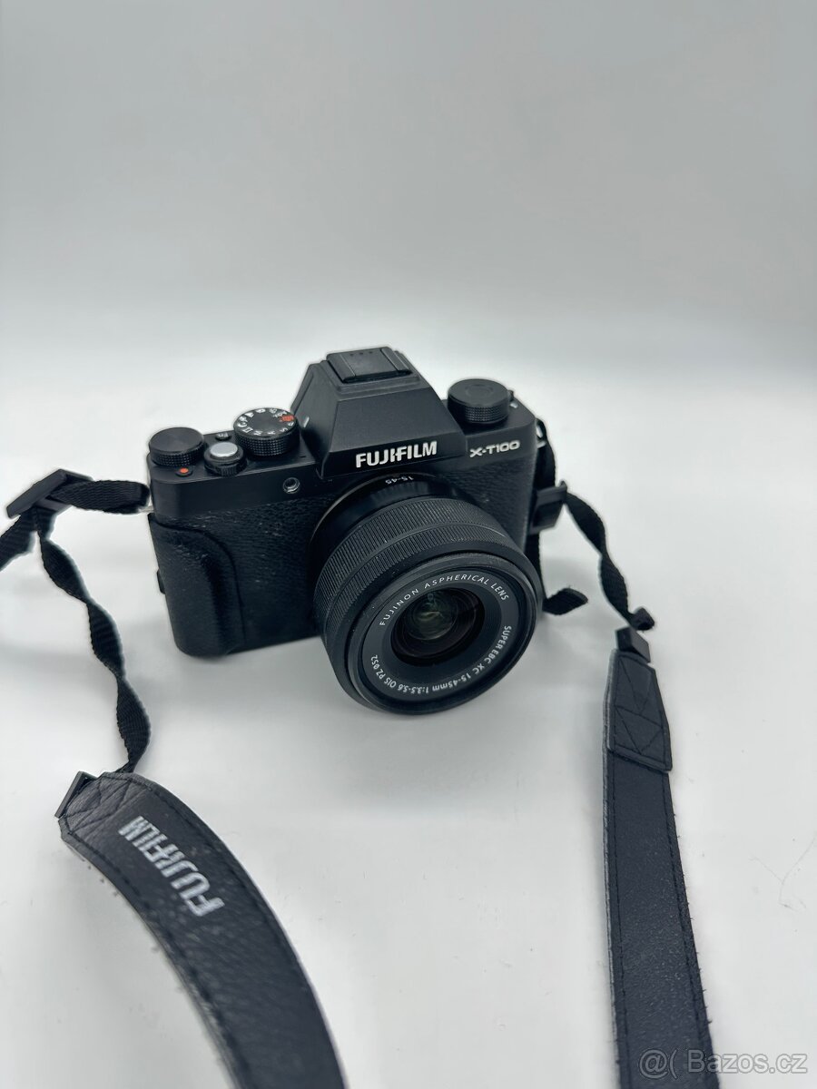 fotoaparát Fujifilm X-T100 s objektivem Fujinon XC 15–45 mm