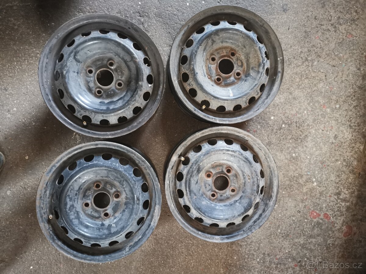 Sada 4 ks plechové disky Toyota Yaris III 14" ET39