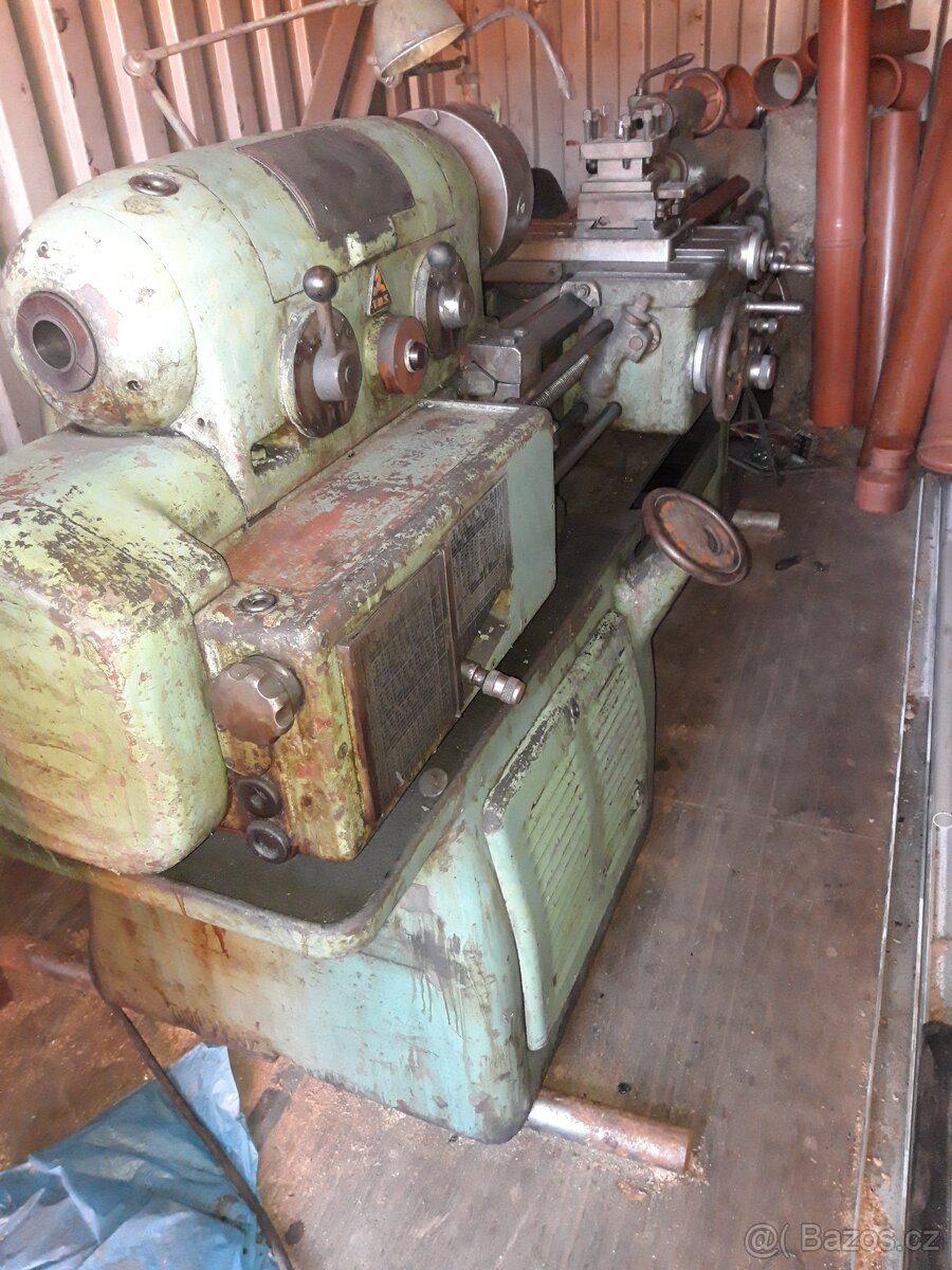 REZERVOVÁNO Hrotový soustruh Tos SV 18 R SV18R