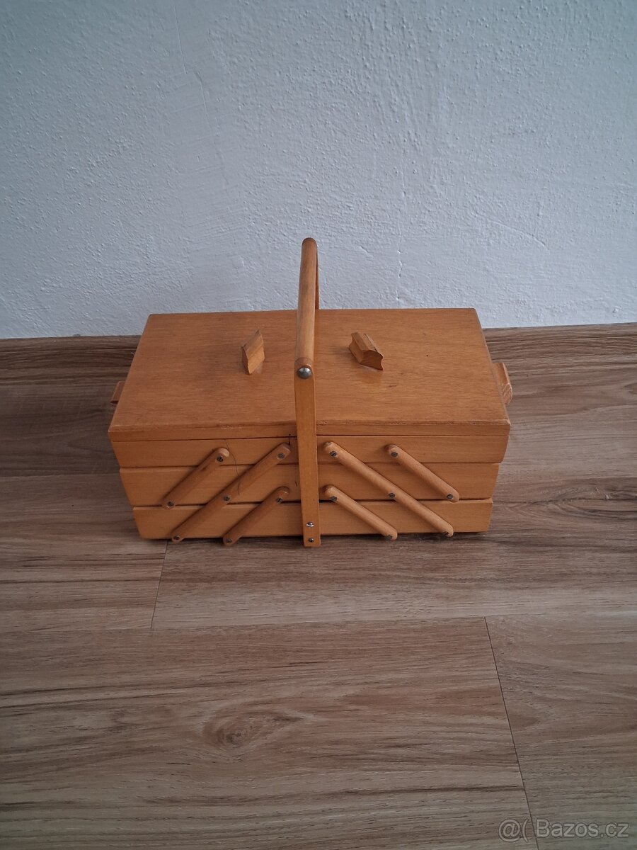 Dřevěná kazeta na siti