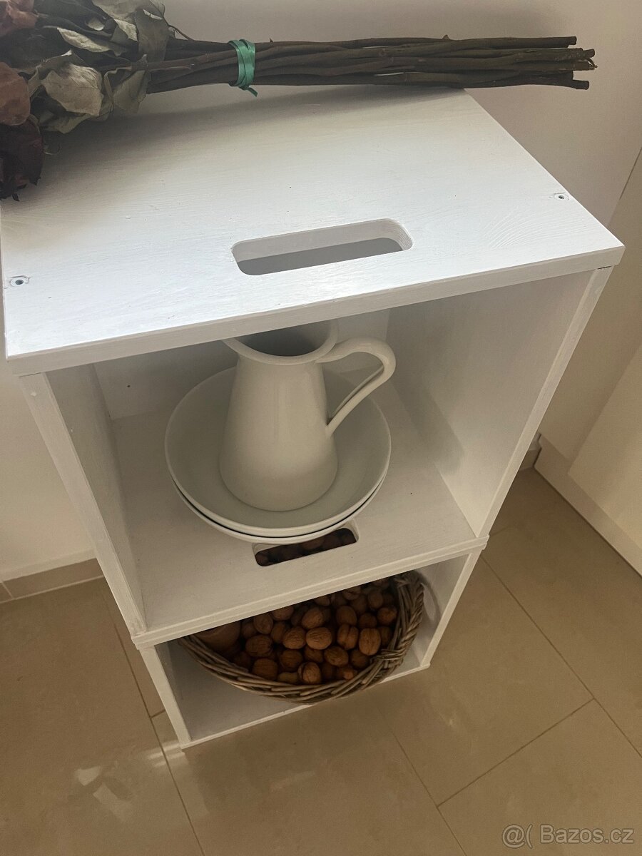 2x dřevěné bedny Ikea