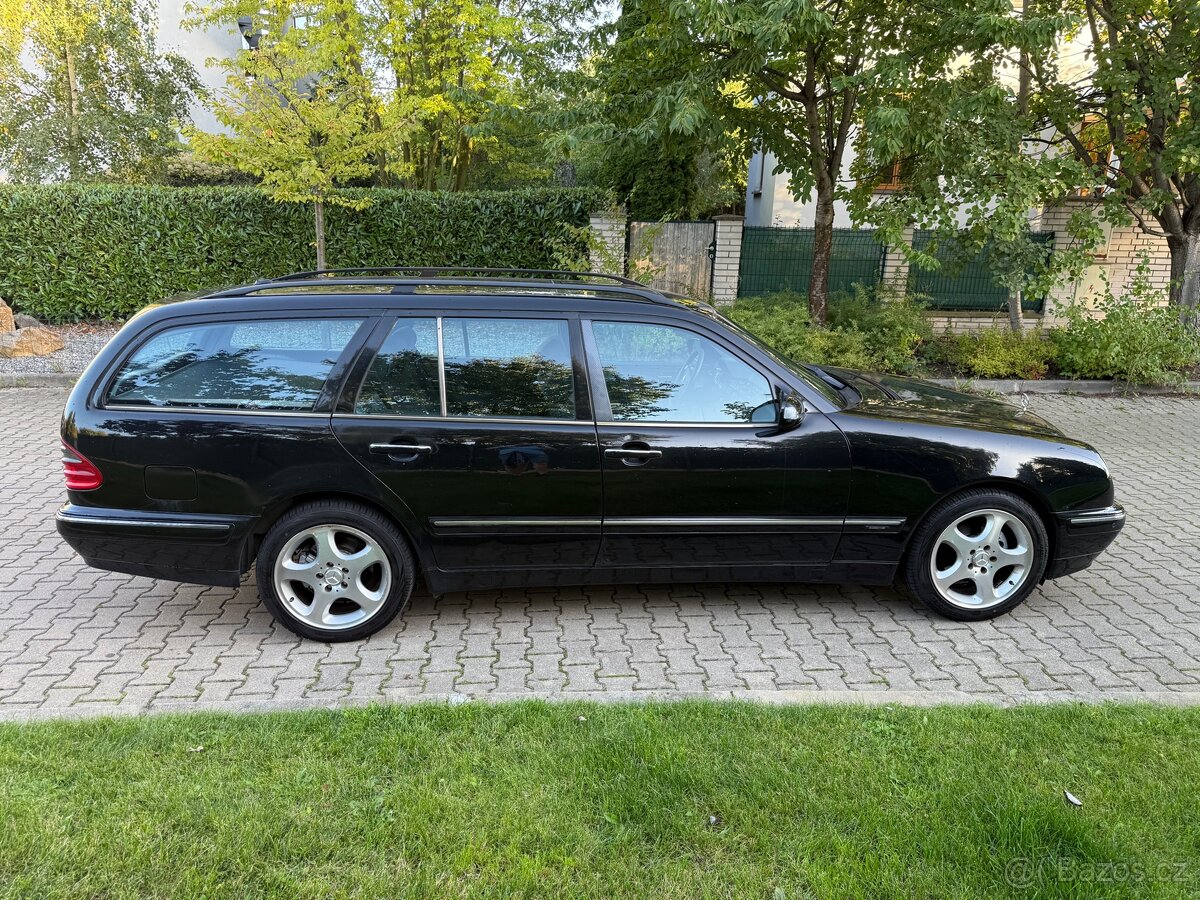 Mercedes-Benz E240 W210 2,6i V6 Tažné 2,1t