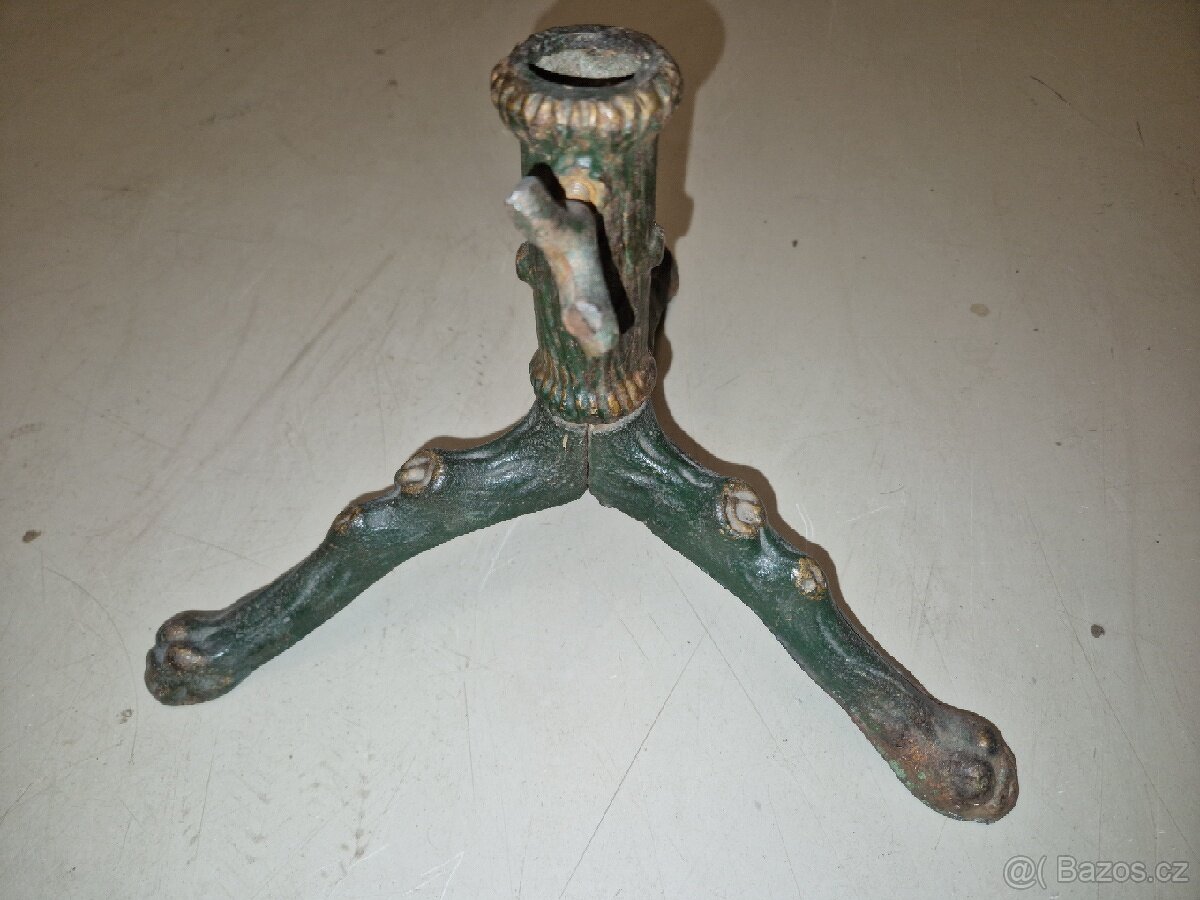 Stojánek na stromeček