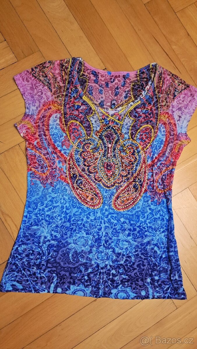 Romantické veselé tričko vel.S/M