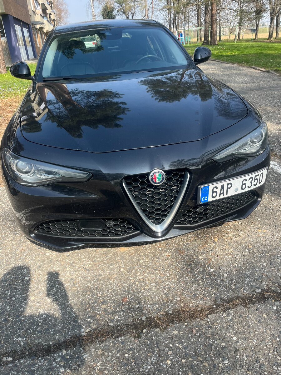 prodej vozidla Alfa Romeo Giulia černá metalíza