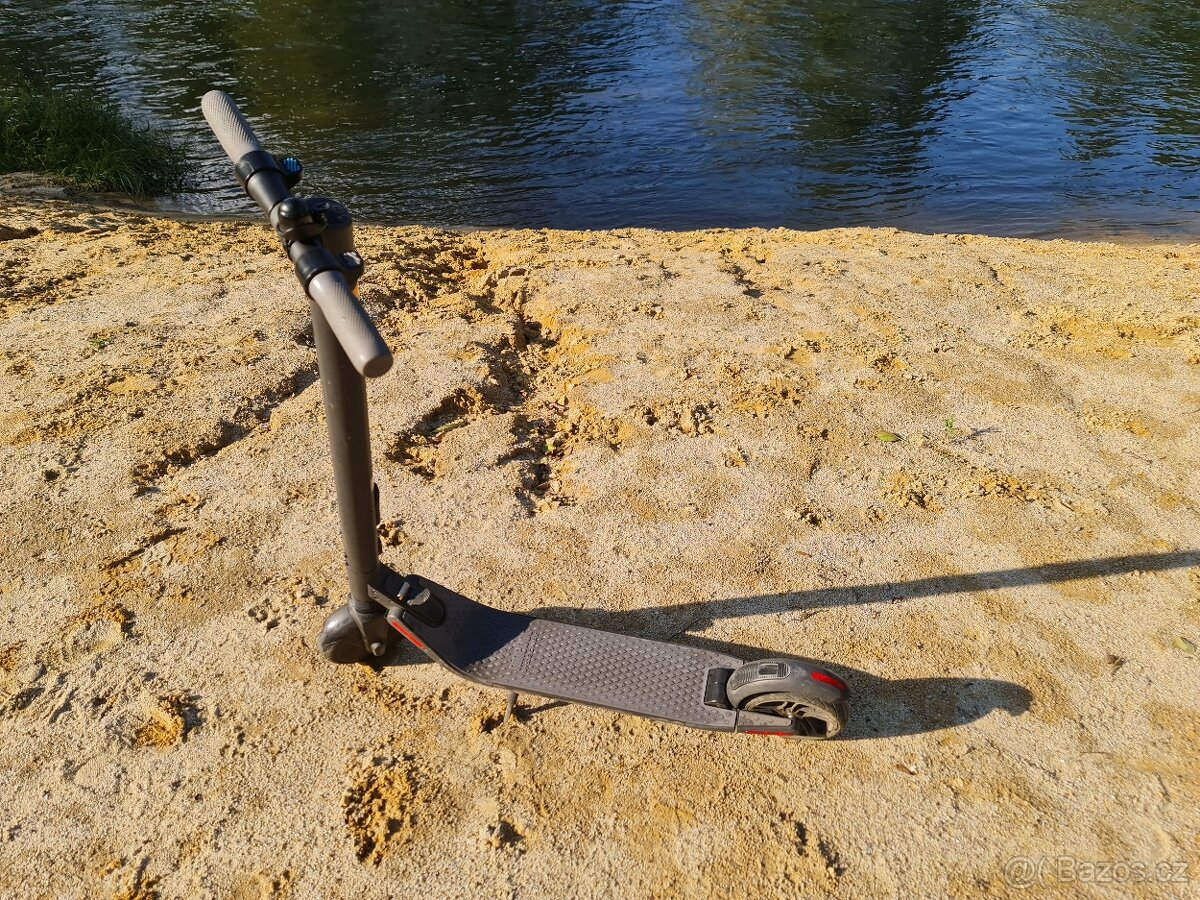 Segway Ninebot Kickscooter ES2 elektro koloběžka