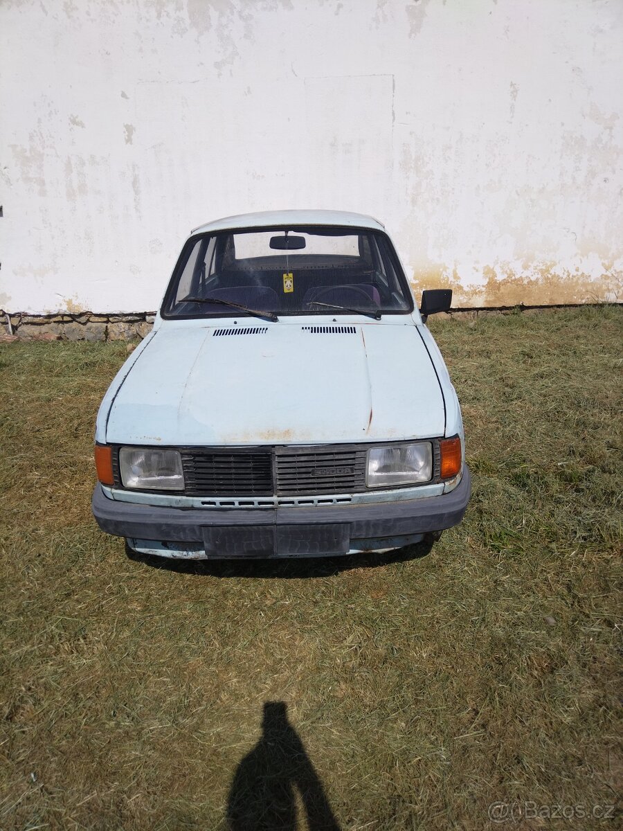 Škoda 120l typ M na díly bez Tp