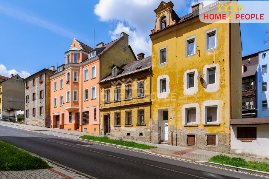 Prodej rodinné domu v centru města Aš