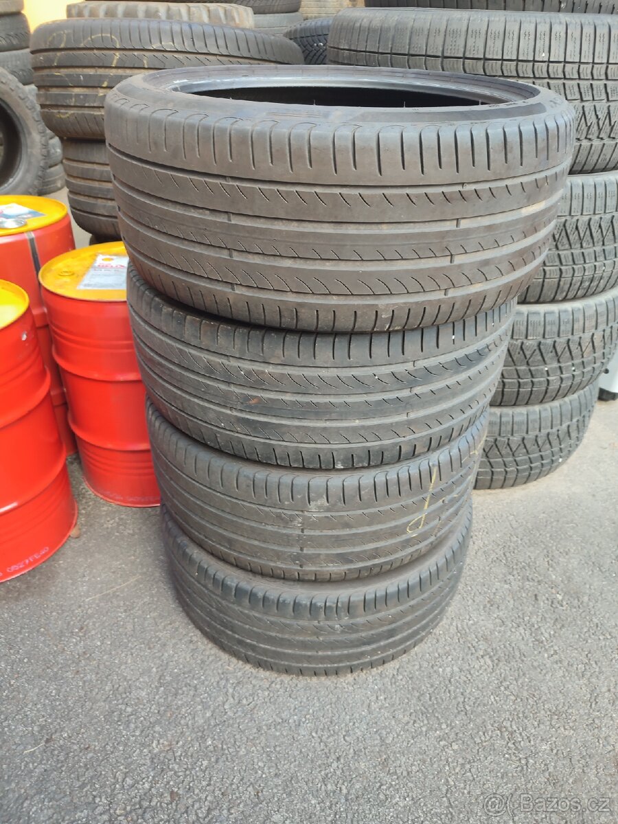 Pirelli powergy235/40r19