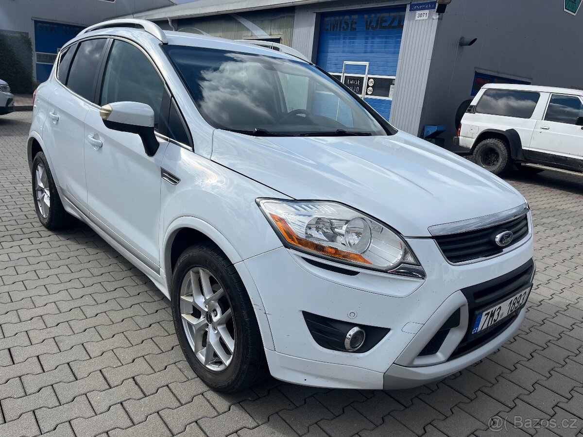 Ford Kuga 2.0 TDCI 4X4 TITANIUM