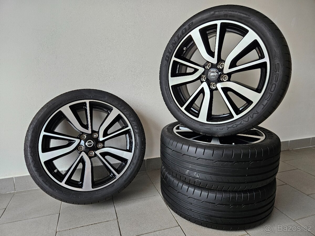 Orig. Nissan 5x114 Letní 225/45/19 - Top