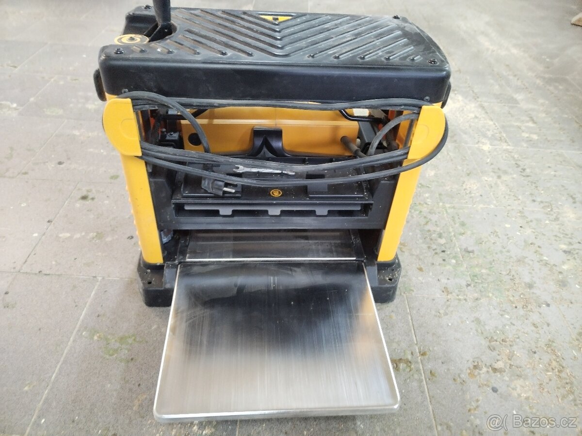 Protahovačka dewalt dw733
