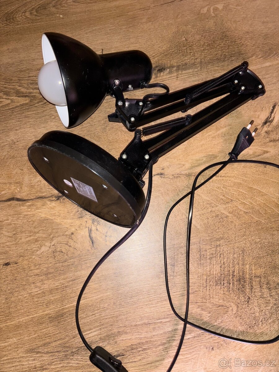 stolní lampa