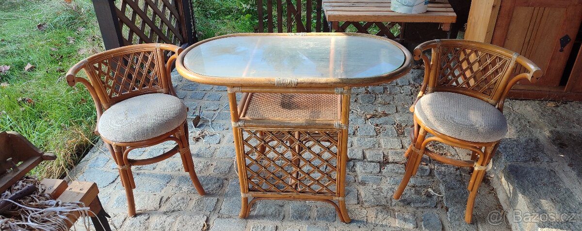 Ratanový jídelní set pro dva