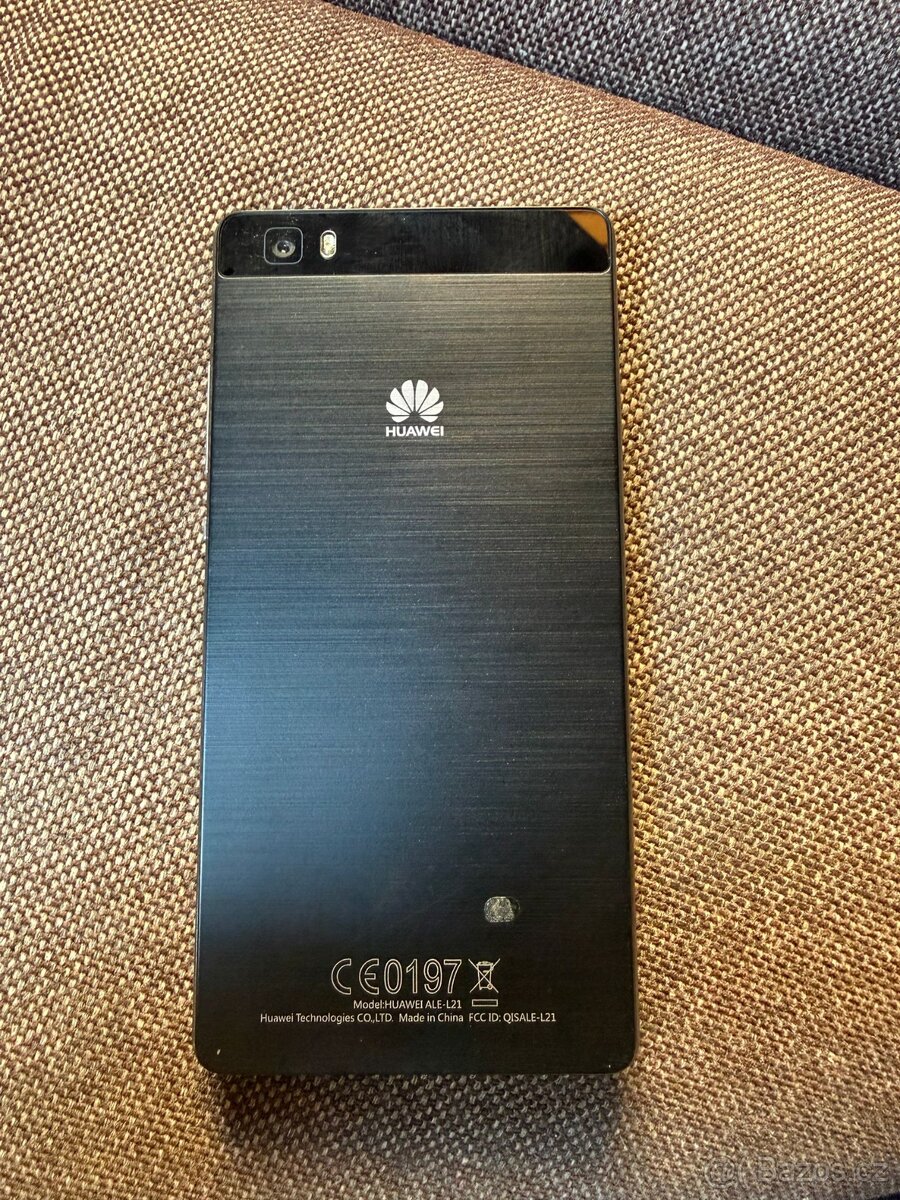 Huawei P8 lite - Top stav