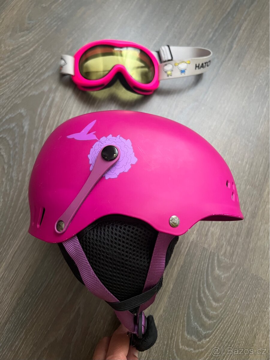 Lyžařská přilba K2