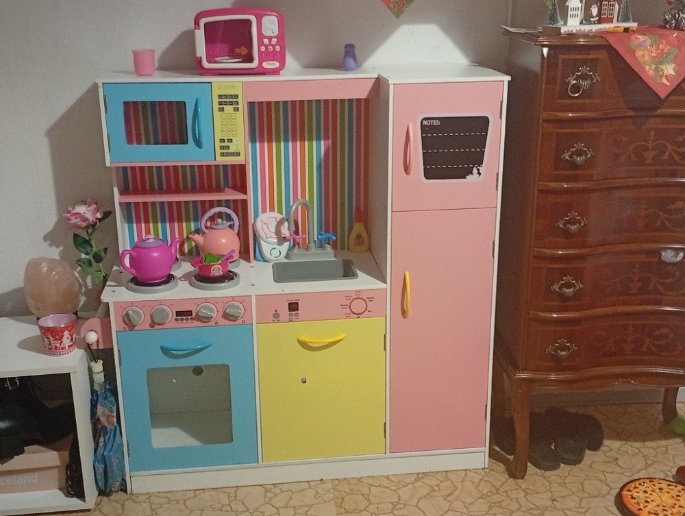 Dětská kuchyňka s vybavenim