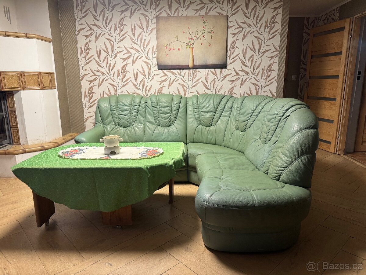 Kožená sedačka hrášková zeleň rohová