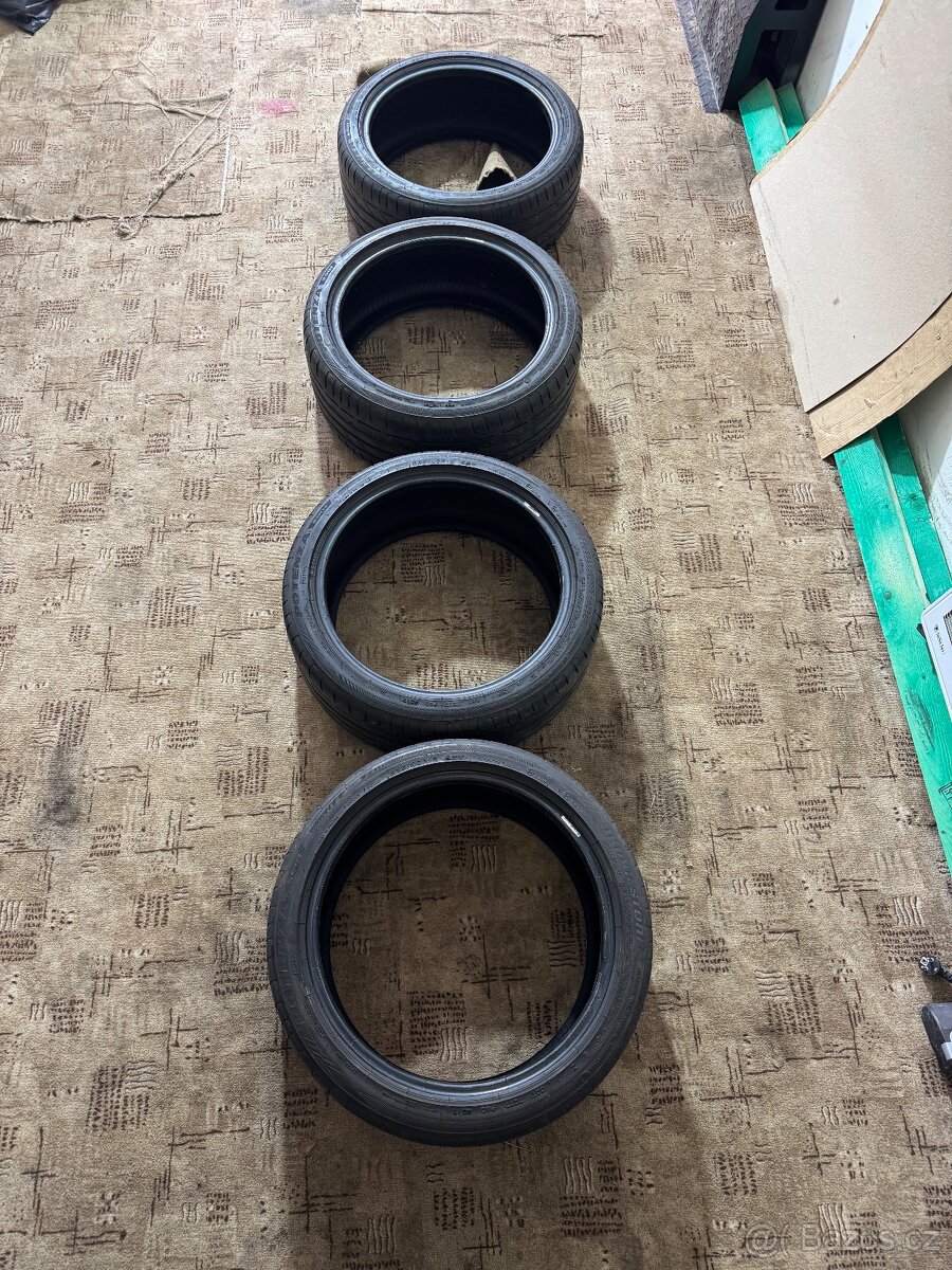 Letní pneu BRIDGESTONE 225/40/18