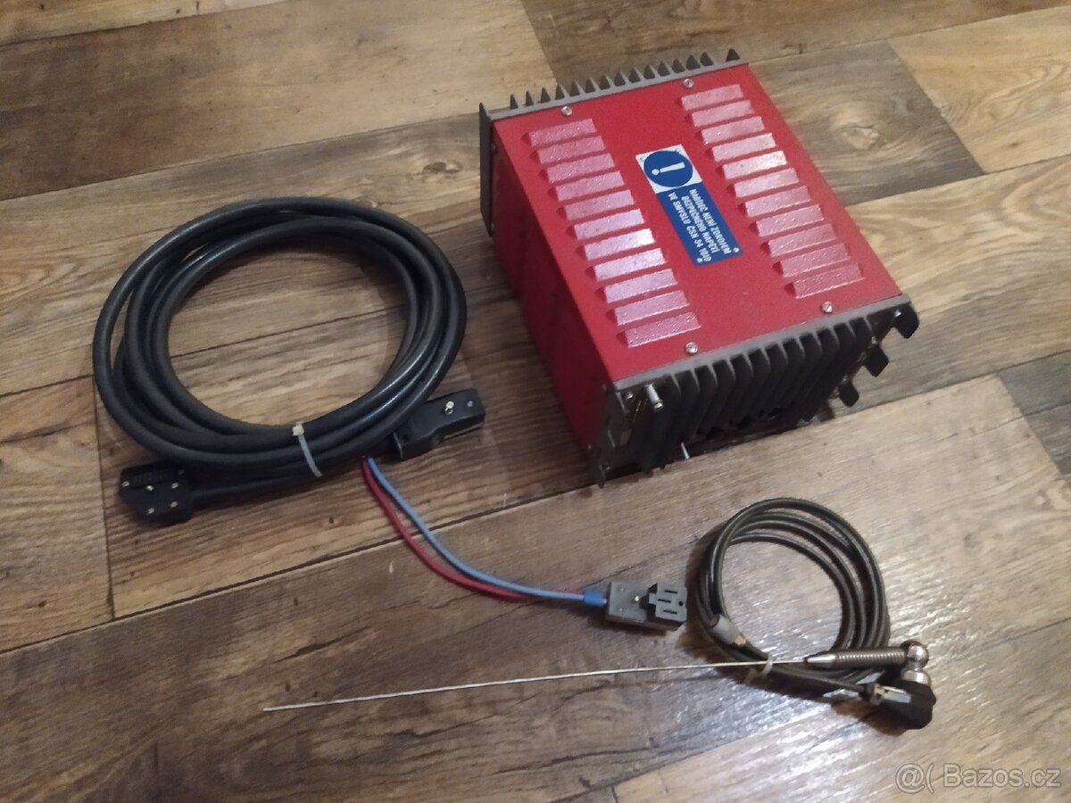 Síťový zdroj TESLA VYY102 a příslušenství VR21