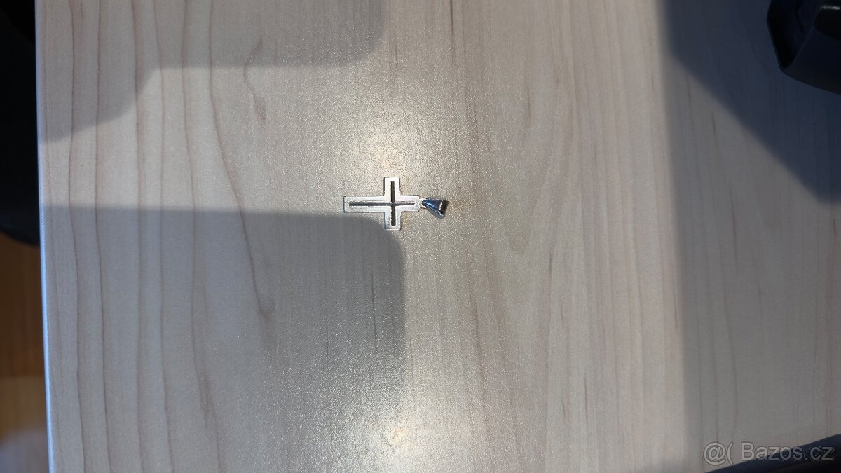 Přívěšek kříž Ag