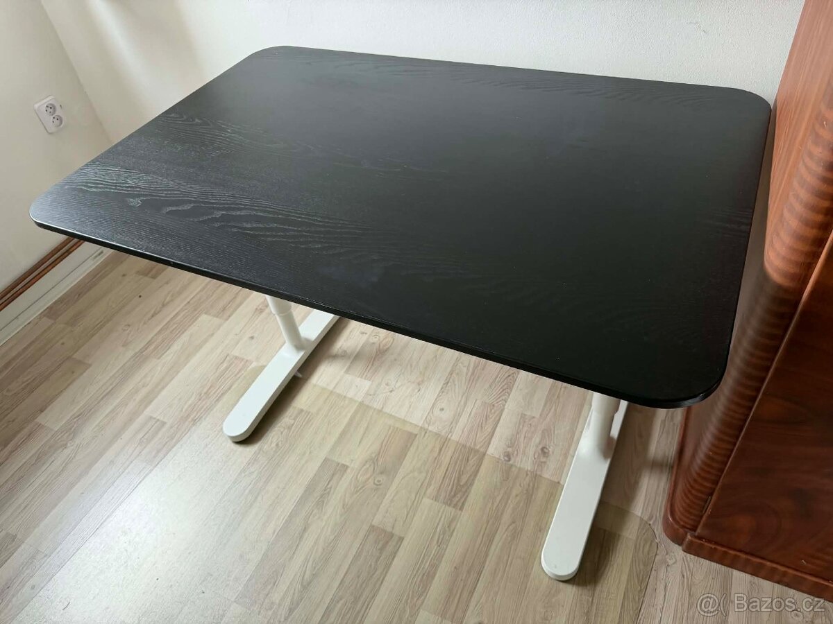 Psací stůl Ikea