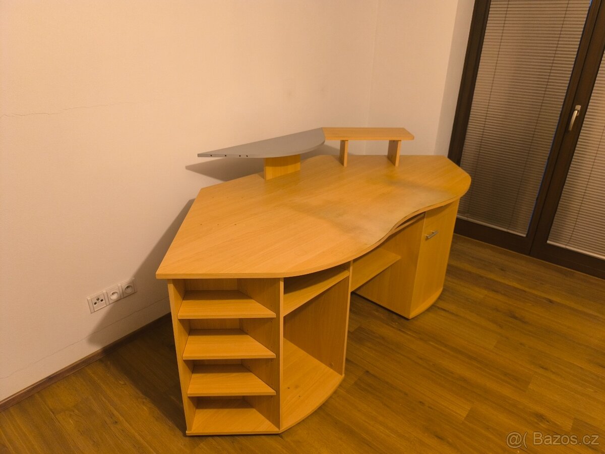 Rohový stůl 200x90x75
