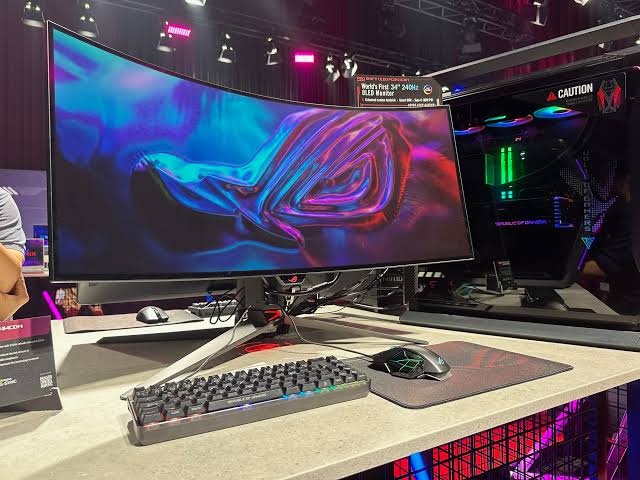 OLED ASUS ROG PG34WCDM 240Hz, HDR, UWQHD