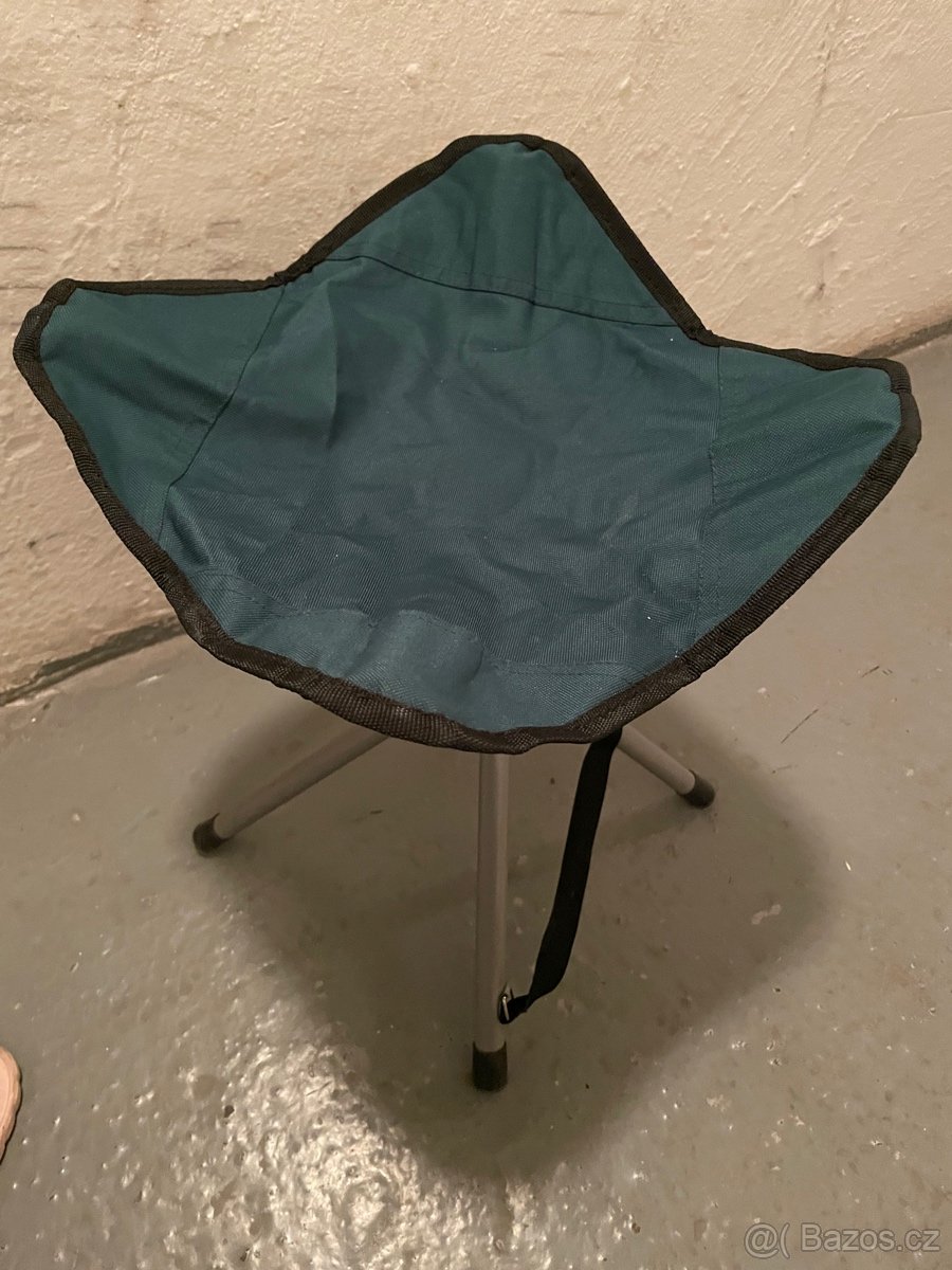 židlička skládací na ryby či kemp