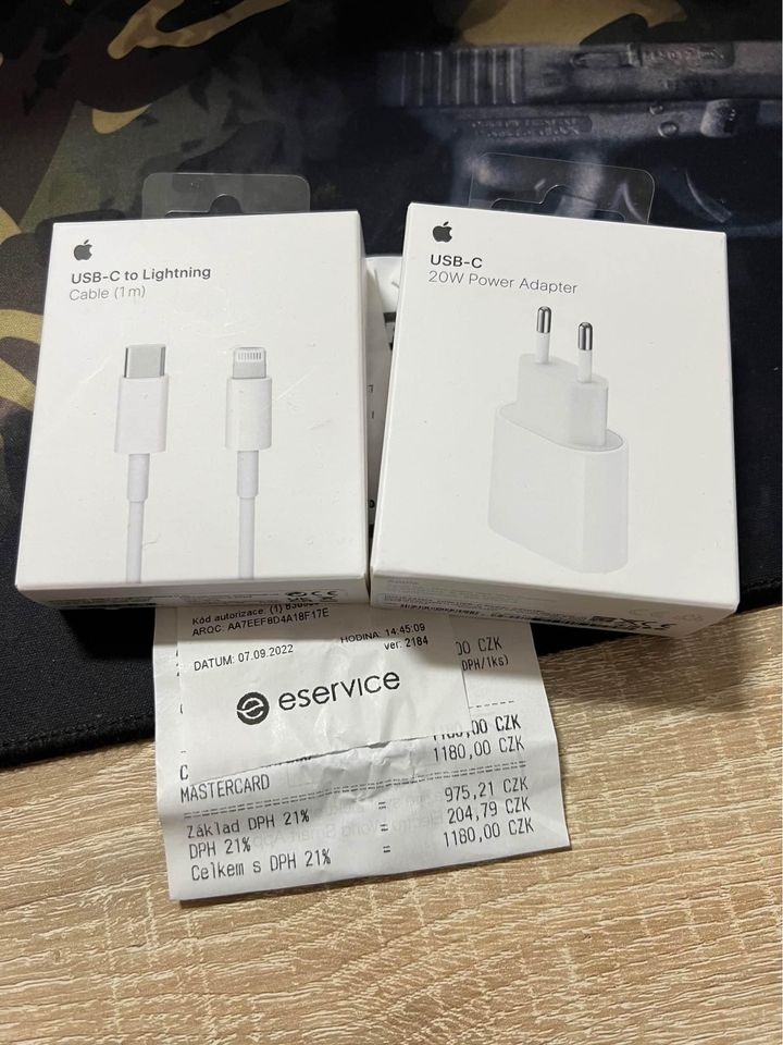 Apple nabíječka + kabel, Záruka
